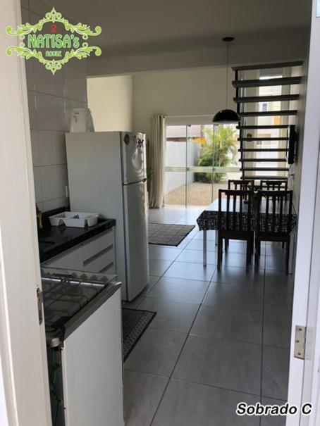 Villa Sobrados Aconchegante Com Piscina "Natisashouse" Bombinhas Esterno foto